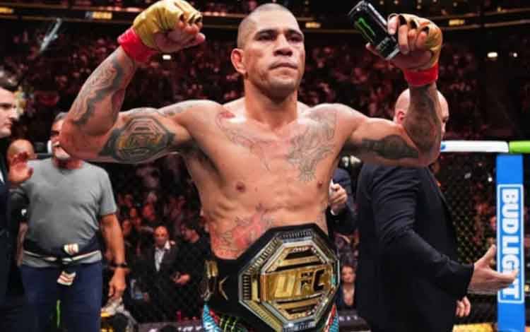 Juara UFC Alex Pereira sebut Tak Lagi Tertarik Berlatih Bersama Jones
