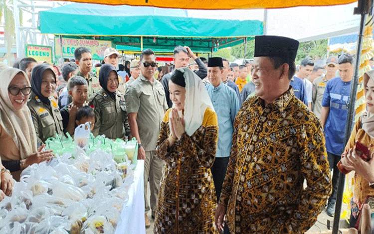 Bupati Seruyan Resmikan Pasar Kue Ramadan 1446 H