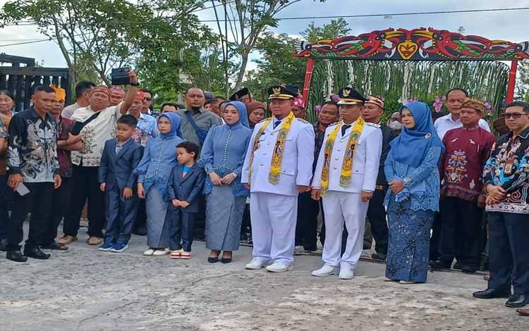 Jalani Prosesi Adat, Saiful - Firdaus Bertekat Majukan Katingan