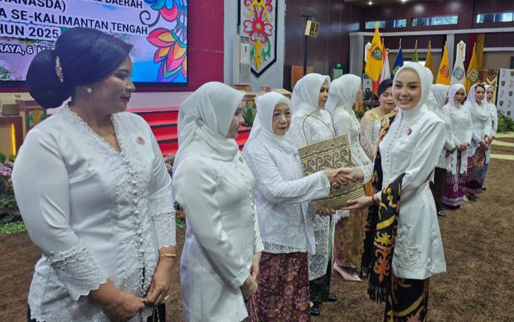 Misnawaty M Yamin Jadi Ketua Dekranasda Barito Timur