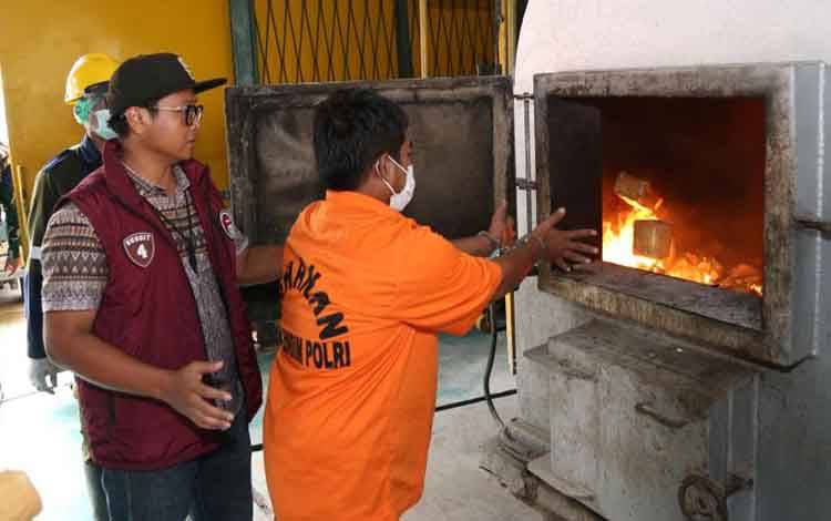 Bareskrim Polri Musnahkan 120 Kilogram Sabu dari Tiga Lokasi
