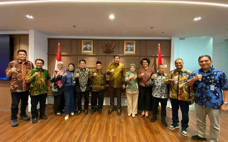 Mendikdasmen Bahas Rencana Pembangunan Rumah untuk Guru