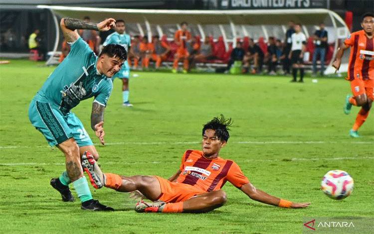Pelatih Borneo Sebut Dewa United Adalah Tantangan Berat untuk Timnya