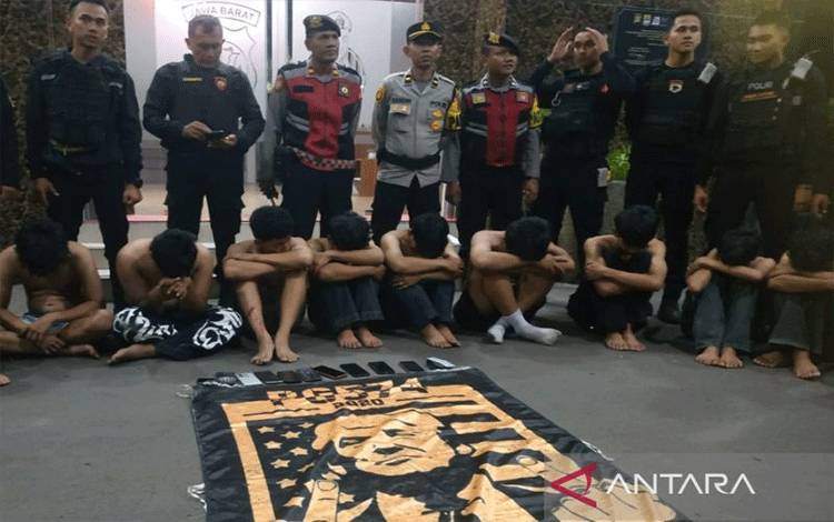 Polisi Tangkap 17 Remaja Terlibat Tawuran