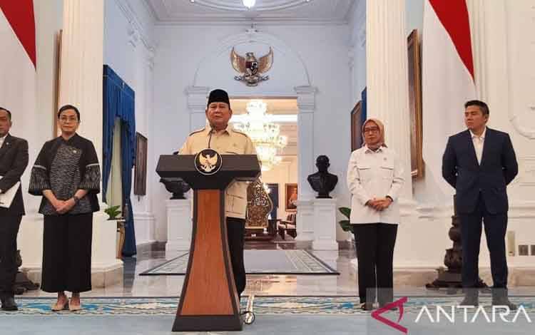 Prabowo Teken PP 11/2025 Atur Pemberian THR dan Gaji ke-13 untuk ASN