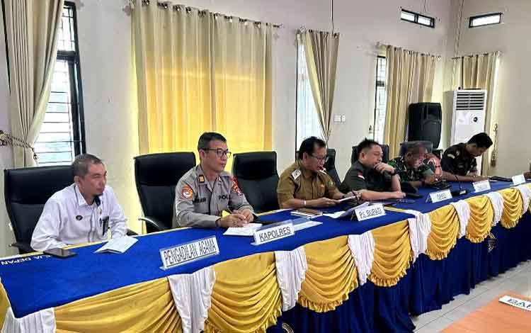 Pj Bupati Barito Utara Tekankan Pentingnya Kerja Keras dan Konsistensi dalam Penyusunan RKPD 2026