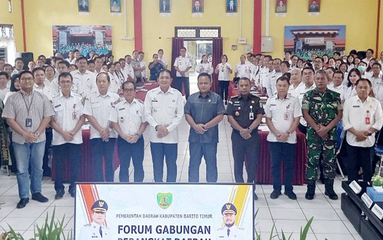 Bupati Barito Timur Buka Forum Gabungan Perangkat Daerah 2025