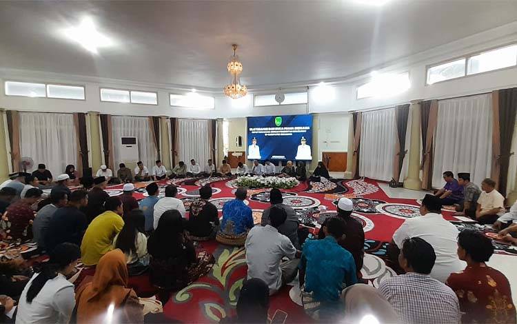 Bupati-Wabup Sukamara Buka Puasa Bersama Kades/Lurah se-Kabupaten