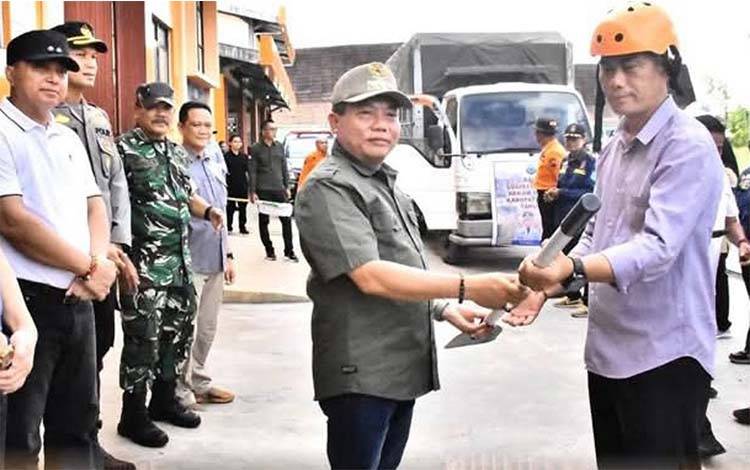 Rawan Banjir, Empat Kecamatan di Kapuas Ini Terima Bantuan Perahu Karet