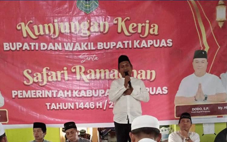 Safari Ramadan di Kapuas Kuala, Pemerintah Sampaikan Komitmen Pembangunan Wilayah Pesisir