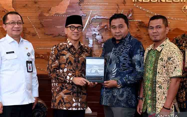 Mendes Yandri Ajak GPII Kolaborasi Bangun Desa