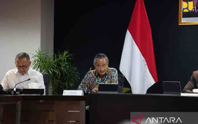 Menteri PU Pastikan Proyek Tanggul Laut Raksasa Dilanjutkan