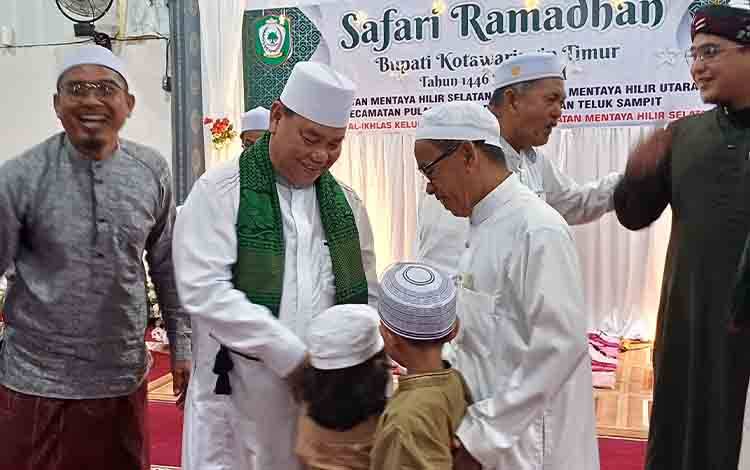 Bupati Kotim Tuntaskan Safari Ramadan 2025
