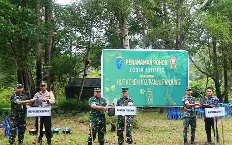 Kodim Kapuas Gelar Penanaman Pohon Sambut HUT ke-51 Korem 102 Panju Panjung