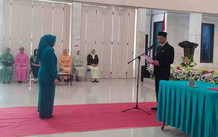Bupati Sukamara Kukuhkan Dan Lantik Ketua Serta Pengurus TP PKK