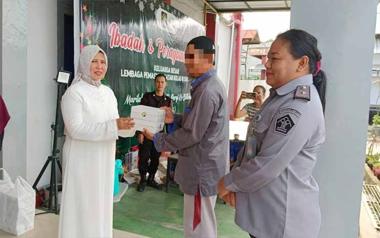 DPW Sukamara Bagi-bagi Takjil di Lapas Sukamara