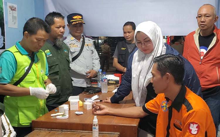 Dinkes Kotim Pantau Kesehatan Sopir di Terminal, Cegah Risiko Kecelakaan