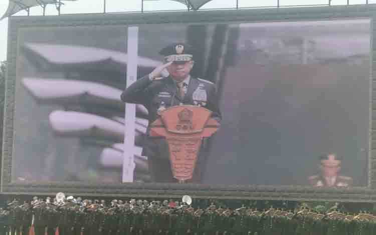 Panglima Pimpin Upacara Pelantikan 805 Perwira Karir TNI