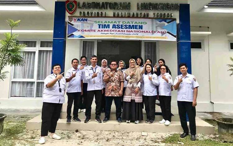 UPT Laboratorium Lingkungan DLH Kalteng Raih Akreditasi KAN