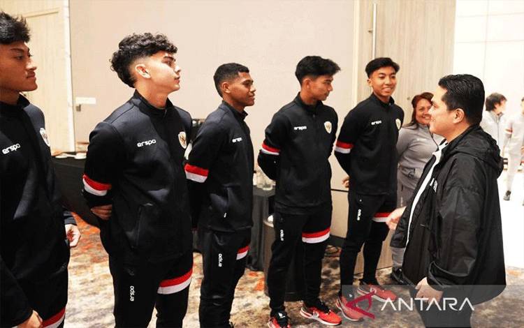 Erick Bertemu Vanenburg untuk Cari Talenta Terbaik Usia Muda Indonesia