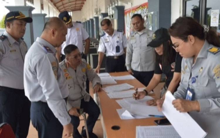 BPTD Kalteng Wilayah XVI Pastikan Kelancaran Arus Mudik di Terminal WA Gara