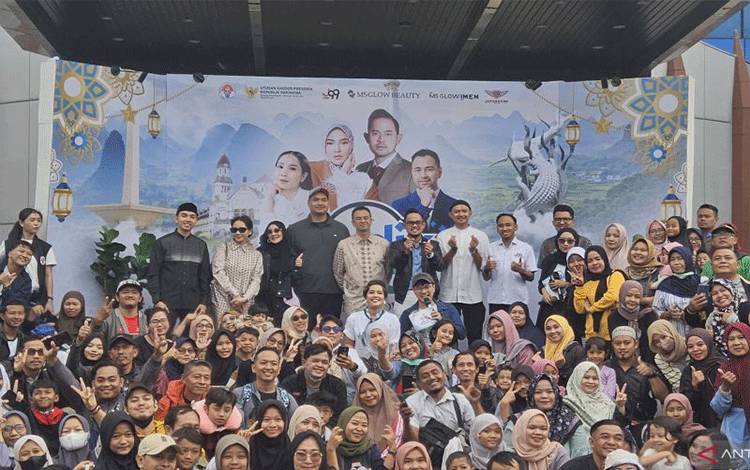 Raffi Ahmad Serukan Kebiasaan Mudik dengan Bus Transportasi Umum