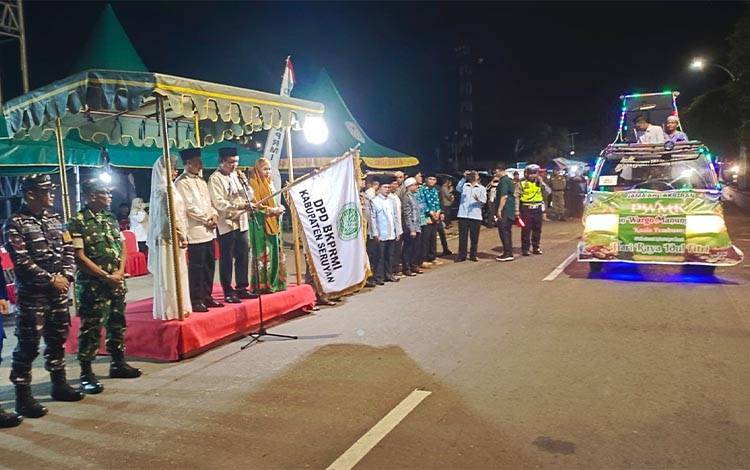 Bupati Seruyan Lepas Pawai Takbir Keliling di Kuala Pembuang