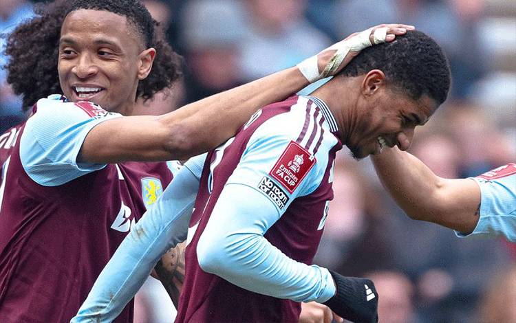 Hajar Preston North End 3-0, Aston Villa Melaju ke Semifinal