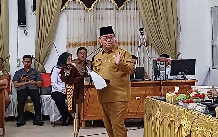 Bupati Kotim Minta Disdik Susun Formulasi Pendidikan Gratis 9 Tahun