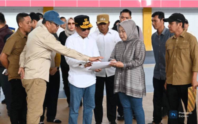 Gubernur Kalteng dan Bupati Kobar Tinjau Kawasan Sport Center