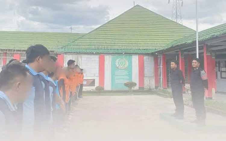 Petugas Rutan Kapuas Berikan Pengarahan Tata Tertib dan Tampung Aspirasi WBP