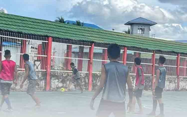 Meriahkan HBP ke 61, Rutan Kapuas Gelar Pertandingan Futsal Antar-WBP