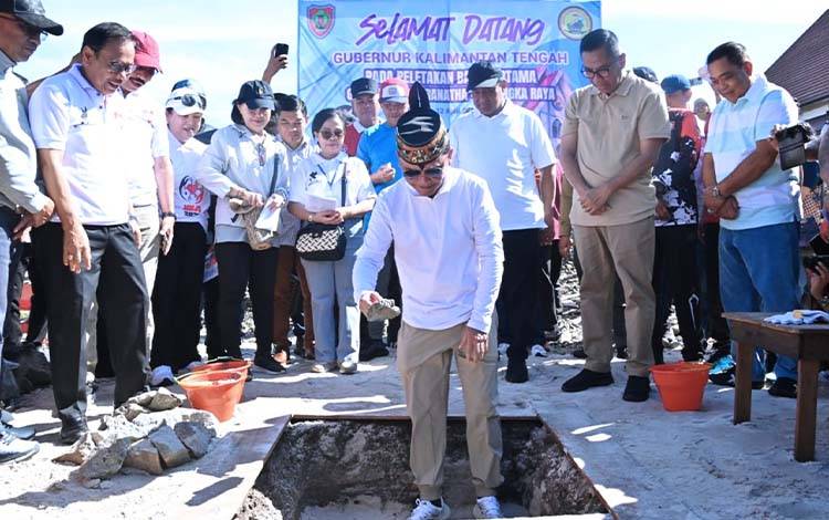 Gubernur Kalteng Letakkan Batu Pertama Pembangunan Gereja Maranatha yang Etnik dan Modern