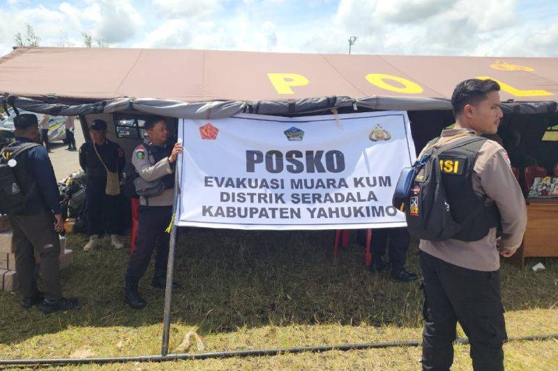 Satgas Damai Cartenz Evakuasi Lima Jenazah Korban KKB dari Bingki