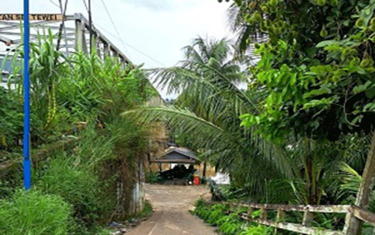 DPRD Barito Utara Usulkan Pelebaran Jalan Turunan di Samping Jembatan Sei Tewei