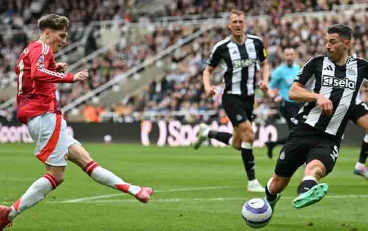 Manchester United Kalah 1-4 dari Newcastle United