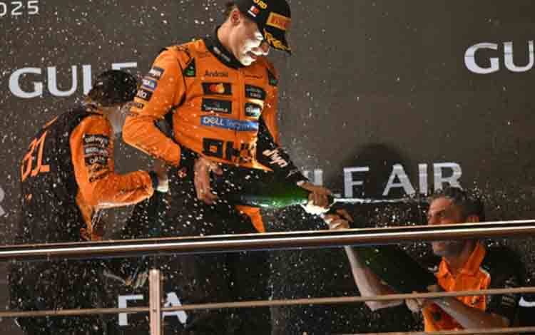 Piastri Persembahkan Kemenangan GP Bahrain untuk McLaren