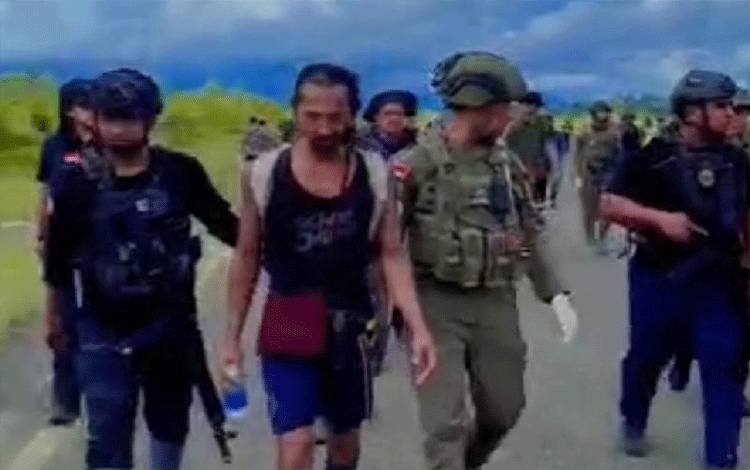 Dua Pendulang Emas Dievakuasi Setelah Sembunyi dari KKB di Yahukimo