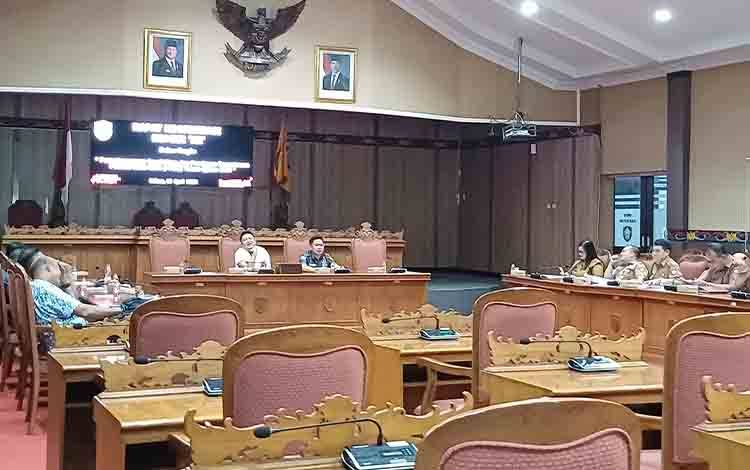 Komisi III dan Disdik Kotim Koordinasi Pelaksanaan SPMB 2025, Tekankan Transparansi dan Persiapan Dini
