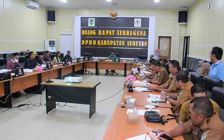 Sekda Seruyan Hadiri Rapat Pembahasan LKPJ Bupati 2024