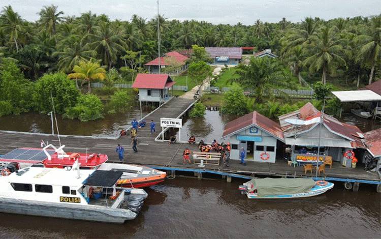 Tim Gabungan Masih Mencari Penumpang KM Dharma Ferry VI yang Lompat di Muara Teluk Sampit