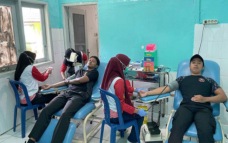 Lapas Sukamara Gelar Donor Darah Peringati Hari Bhakti Pemasyarakatan ke-61