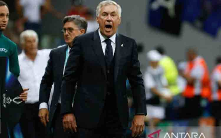 Ancelotti Tegaskan Tak Ada Konflik Apapun Usai Tersisih dari UCL