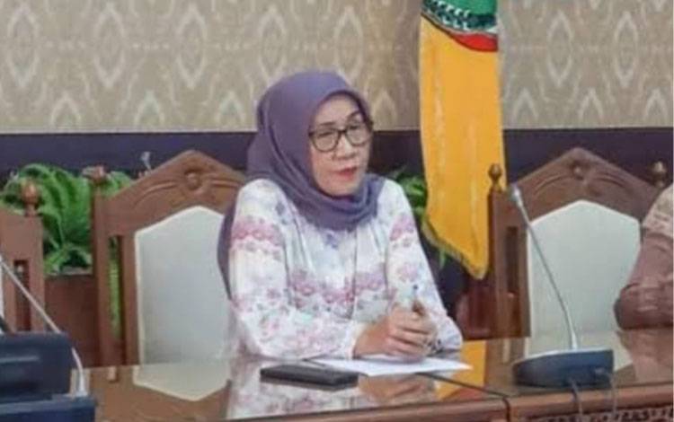Ketua Komisi II DPRD Kalteng Ajak Perempuan Tingkatkan Keterampilan