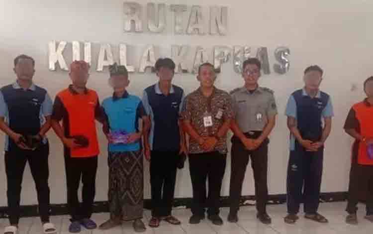 Kepala Rutan Kapuas Apresiasi PHDI Berbagi Kasih Dengan WBP Hindu