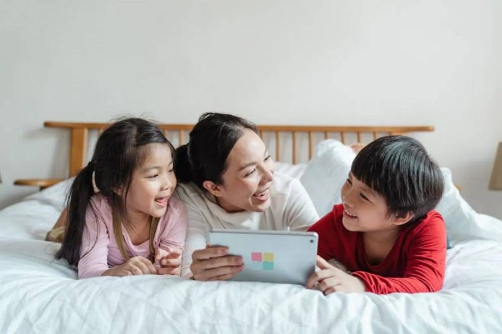 Tahapan yang Disarankan untuk Perkenalkan Teknologi Digital pada Anak