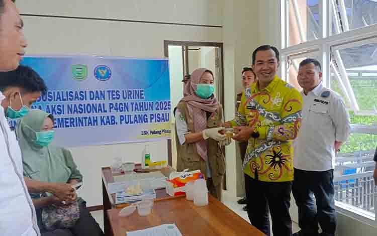 Komitmen Bebas Narkoba, Bupati Gelar Tes Urin Pejabat Lingkup Pemkab Pulpis