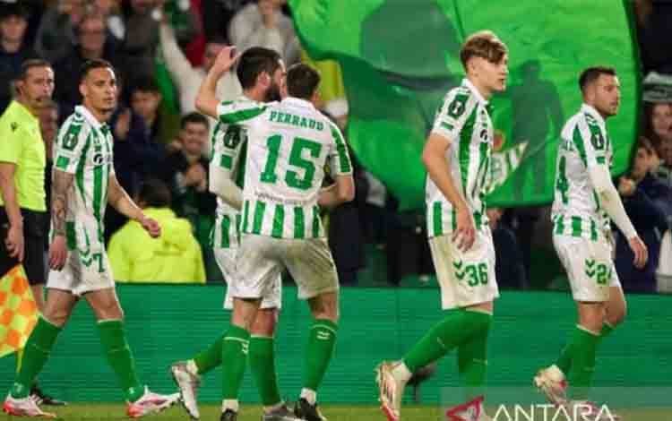 Real Betis Menang Besar 5-1 atas Real Valladolid