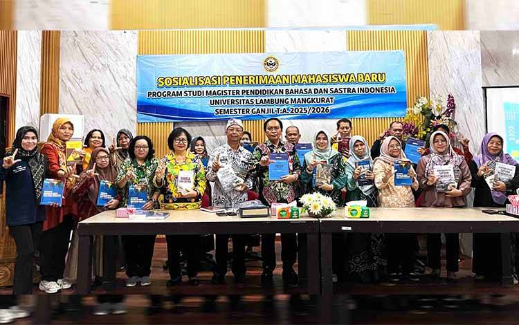 Disarpustaka Kapuas Dorong Literasi Melalui Penguatan SDM Guru Bahasa Indonesia