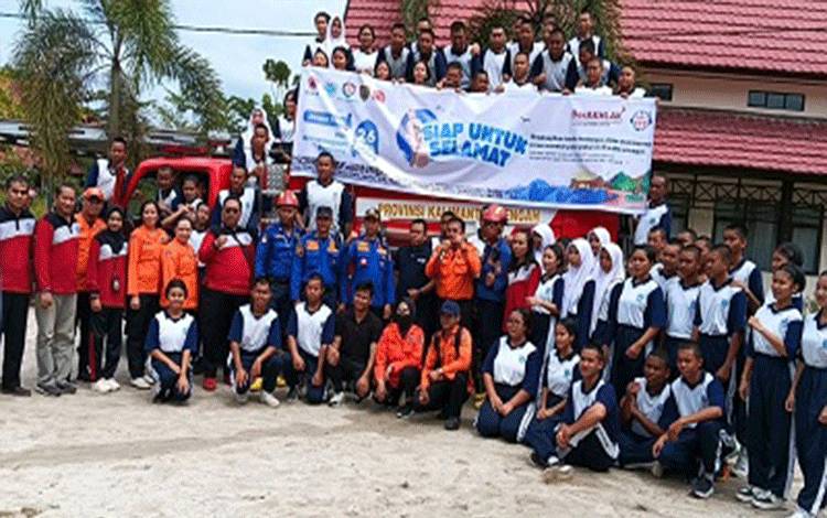 Semangat Simulasi Penanggulangan Bencana di SMAN 5 Palangka Raya